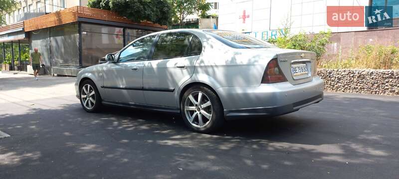 Седан Chevrolet Evanda 2006 в Одессе