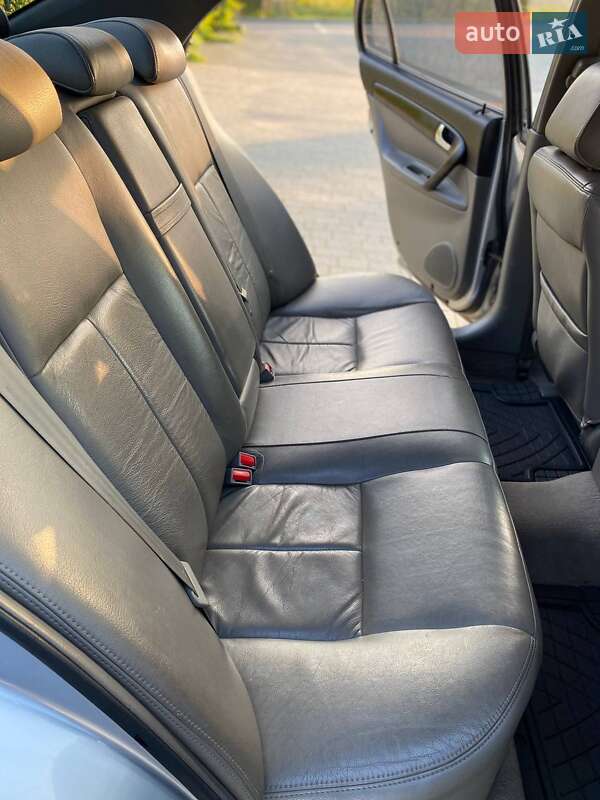 Седан Chevrolet Evanda 2005 в Стрые