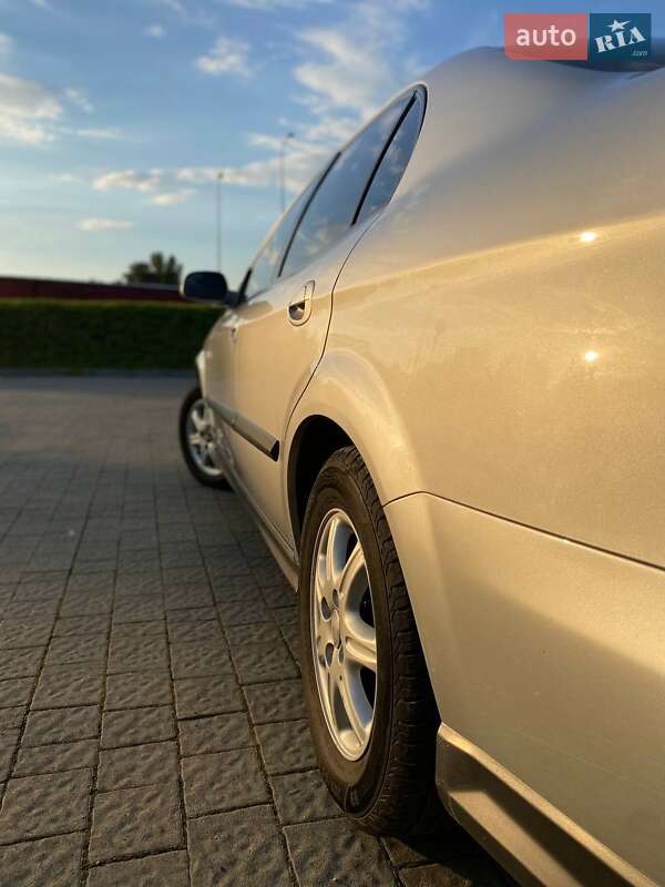 Седан Chevrolet Evanda 2005 в Стрые