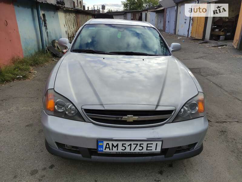 Седан Chevrolet Evanda 2006 в Боярке