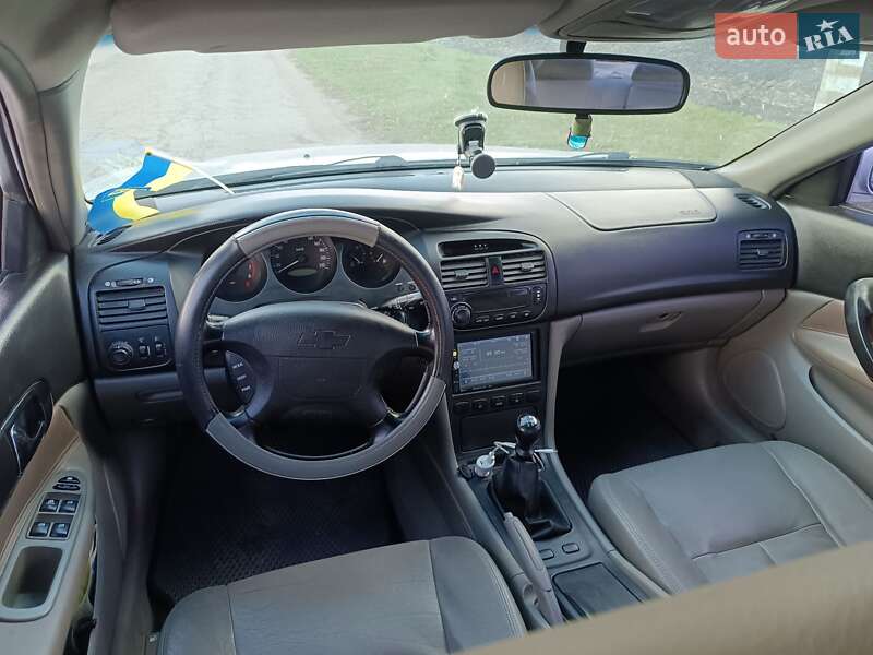 Седан Chevrolet Evanda 2005 в Фастове