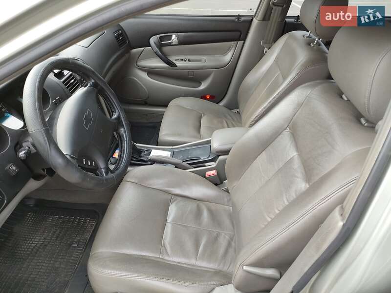 Седан Chevrolet Evanda 2005 в Киеве