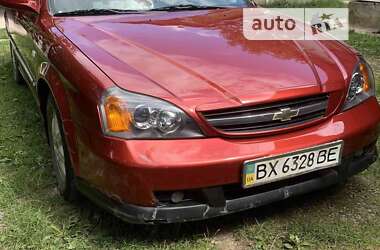 Седан Chevrolet Evanda 2004 в Косове