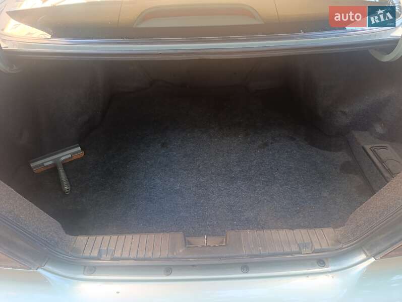 Седан Chevrolet Evanda 2005 в Полтаві