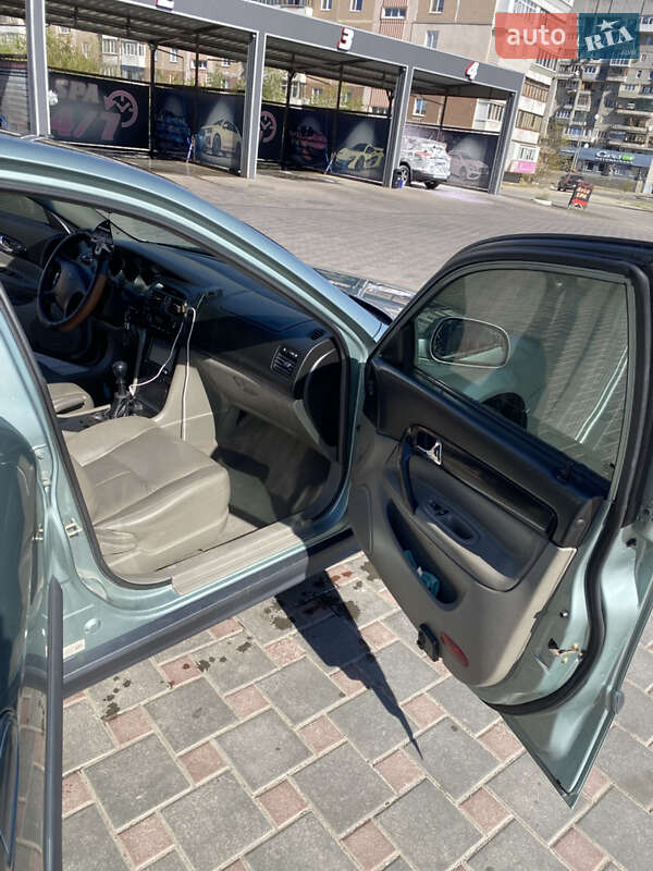 Седан Chevrolet Evanda 2004 в Запорожье