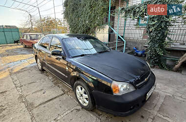 Седан Chevrolet Evanda 2005 в 