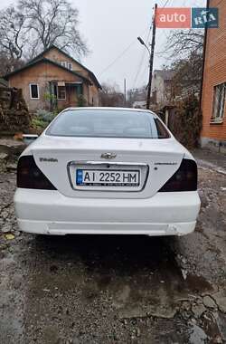 Седан Chevrolet Evanda 2005 в Киеве