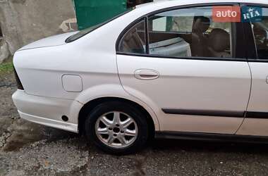 Седан Chevrolet Evanda 2005 в Киеве