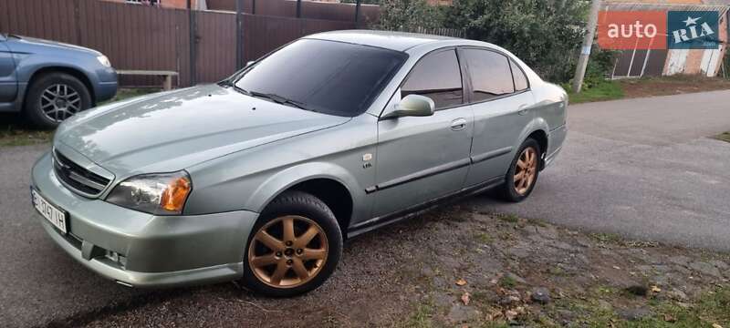 Chevrolet Evanda 2004