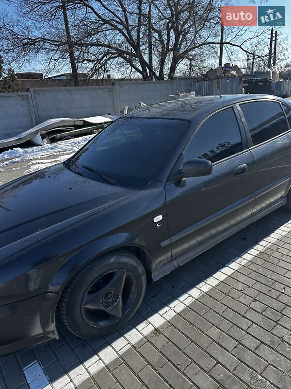 Седан Chevrolet Evanda 2005 в 
