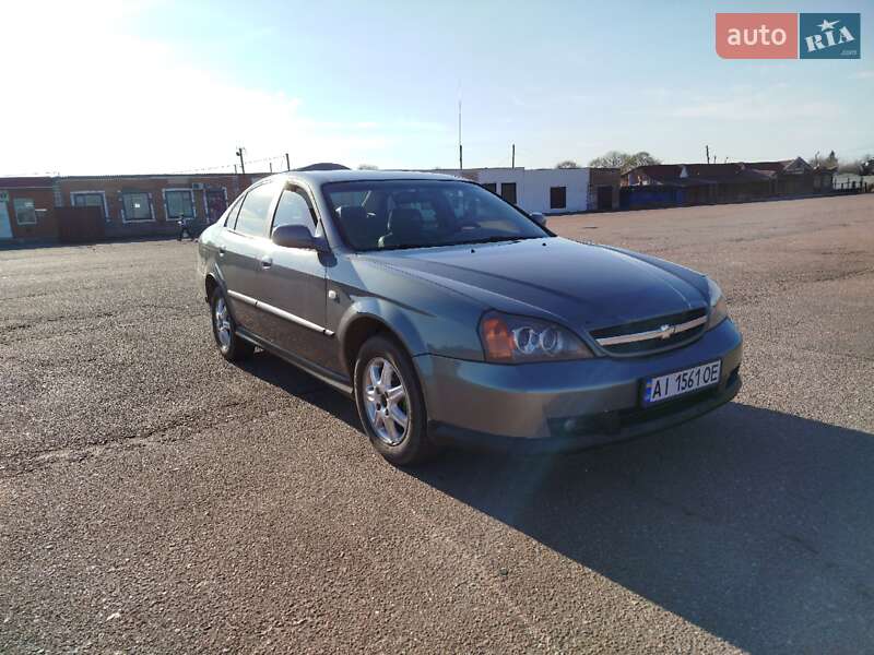 Седан Chevrolet Evanda 2004 в 
