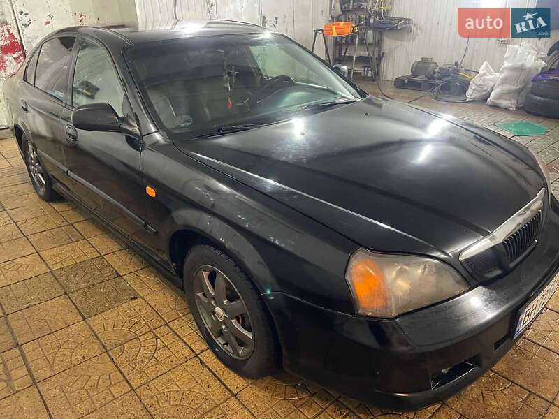 Седан Chevrolet Evanda 2005 в Захарьевке
