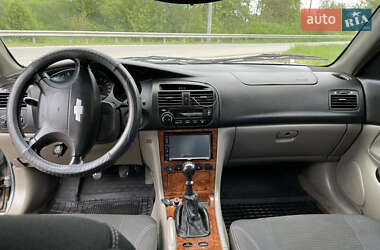 Седан Chevrolet Evanda 2005 в 
