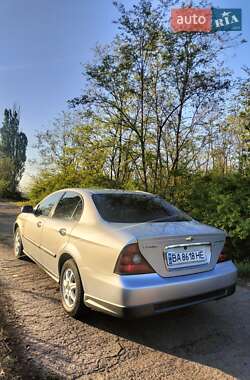 Седан Chevrolet Evanda 2005 в 