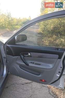 Седан Chevrolet Evanda 2005 в 