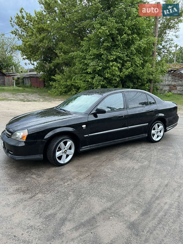 Седан Chevrolet Evanda 2005 в Корюковке