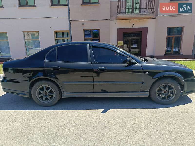 Седан Chevrolet Evanda 2006 в 