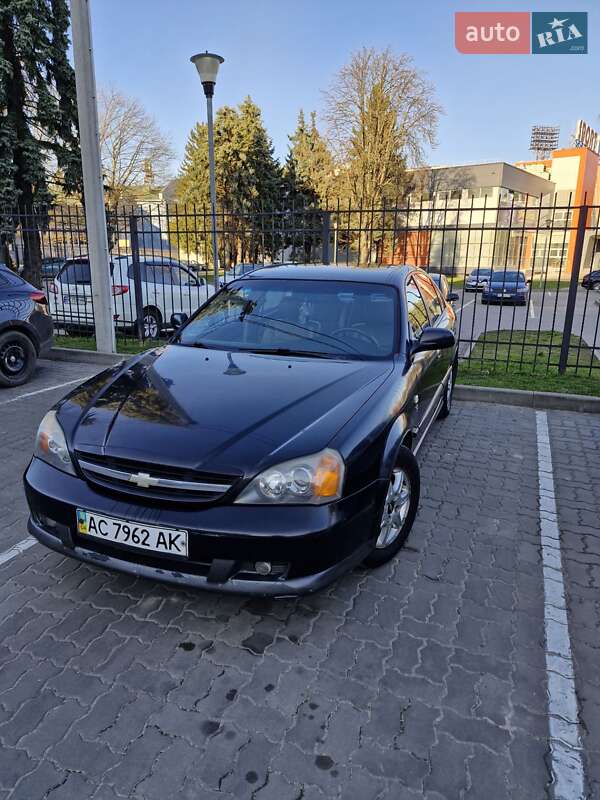 Седан Chevrolet Evanda 2005 в 
