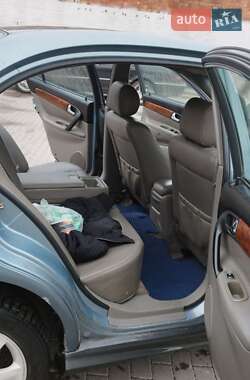 Седан Chevrolet Evanda 2005 в 