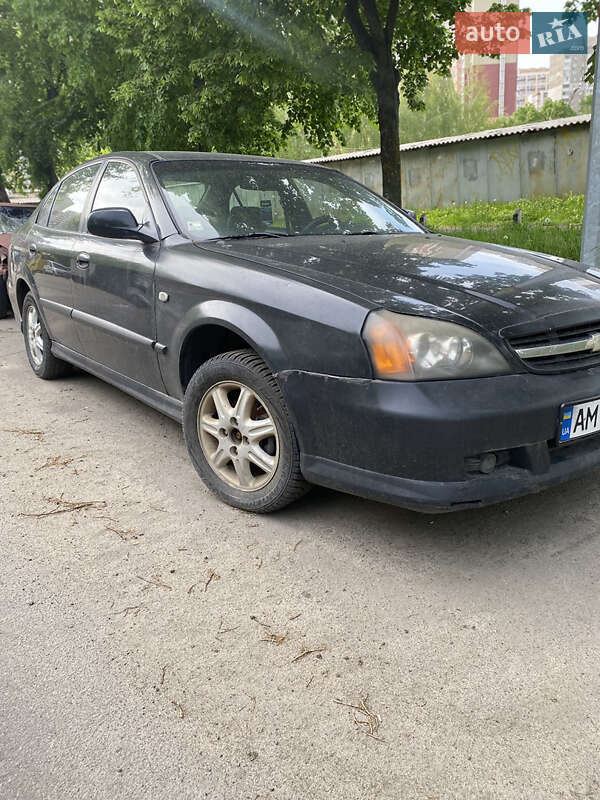 Chevrolet Evanda 2005