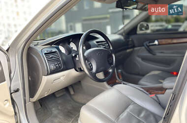Седан Chevrolet Evanda 2005 в 