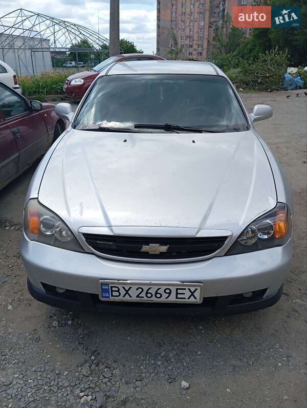 Седан Chevrolet Evanda 2005 в 