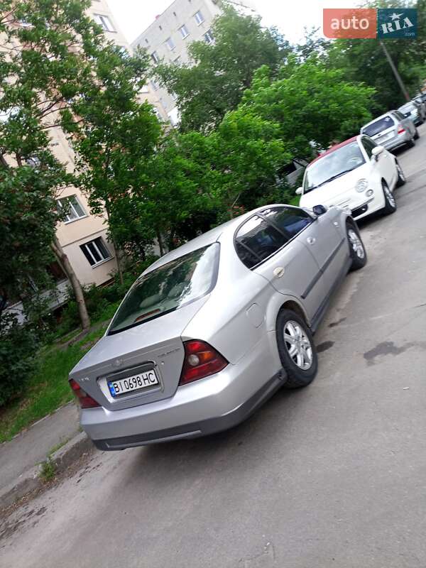 Седан Chevrolet Evanda 2006 в Киеве