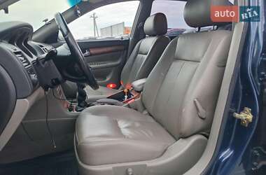 Седан Chevrolet Evanda 2005 в 