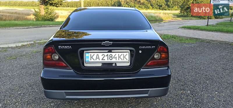 Седан Chevrolet Evanda 2006 в Дубно