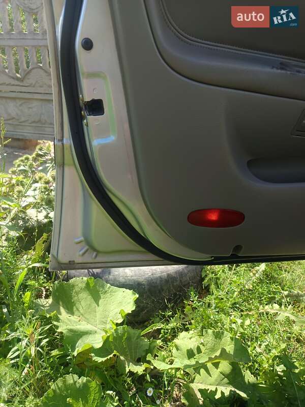 Седан Chevrolet Evanda 2006 в Овруче