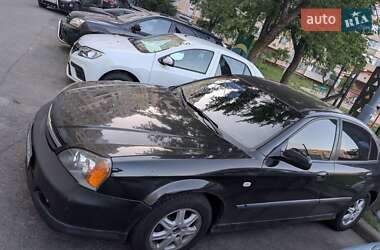 Седан Chevrolet Evanda 2005 в 