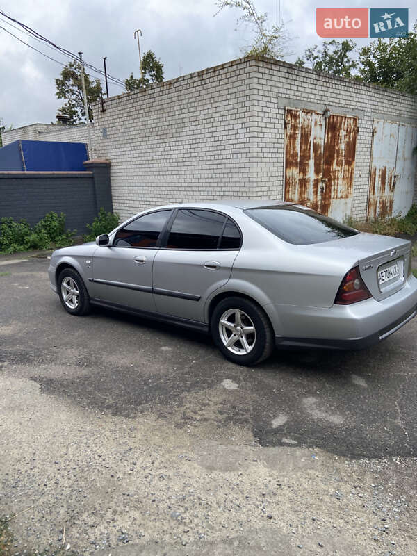 Седан Chevrolet Evanda 2005 в Софіївці