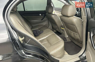 Седан Chevrolet Evanda 2005 в 
