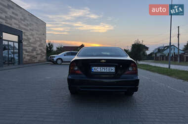 Седан Chevrolet Evanda 2005 в 