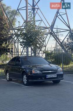 Седан Chevrolet Evanda 2005 в Киеве