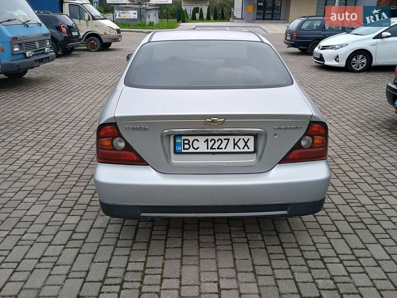 Седан Chevrolet Evanda 2006 в Львове