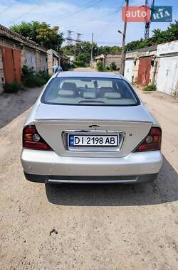 Седан Chevrolet Evanda 2006 в 