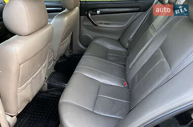 Седан Chevrolet Evanda 2006 в 