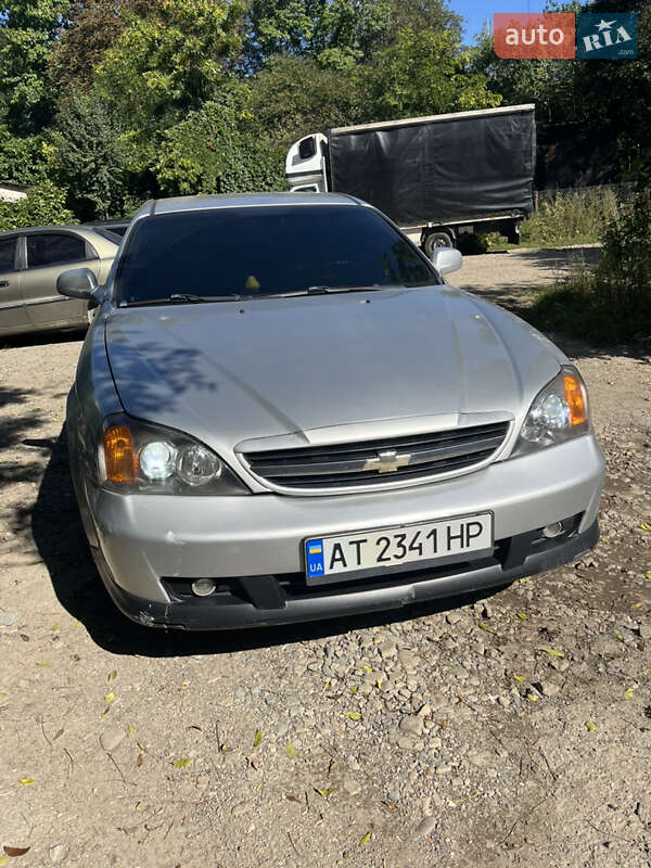 Седан Chevrolet Evanda 2005 в 