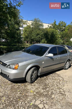 Седан Chevrolet Evanda 2005 в 