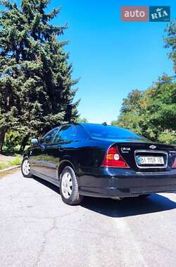 Седан Chevrolet Evanda 2005 в 
