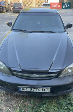 Седан Chevrolet Evanda 2005 в Умані