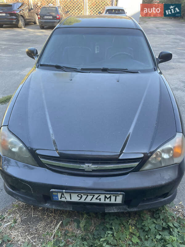 Седан Chevrolet Evanda 2005 в 