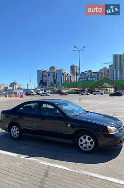 Седан Chevrolet Evanda 2006 в 