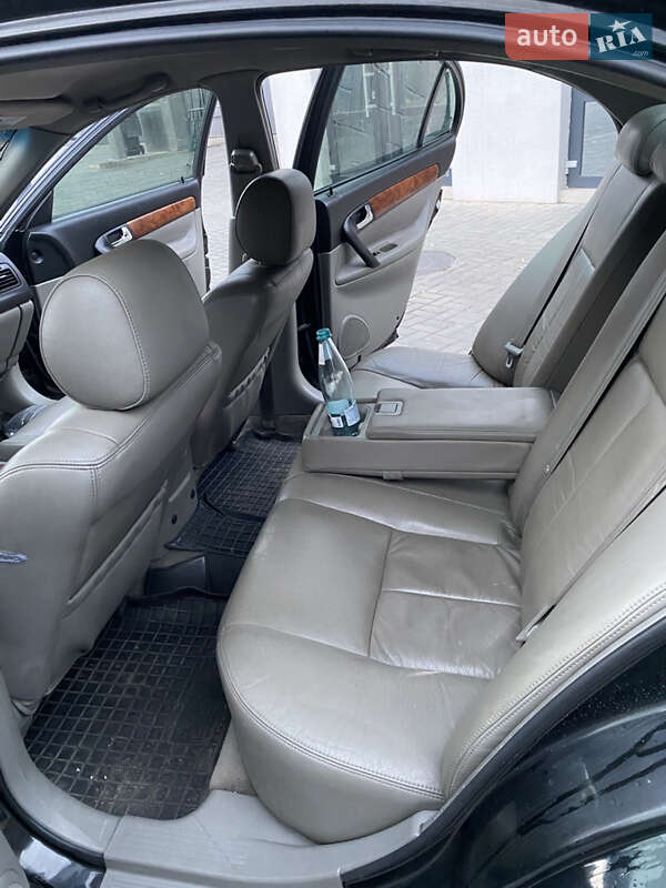 Седан Chevrolet Evanda 2005 в Николаеве