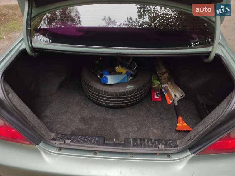 Седан Chevrolet Evanda 2004 в Житомире