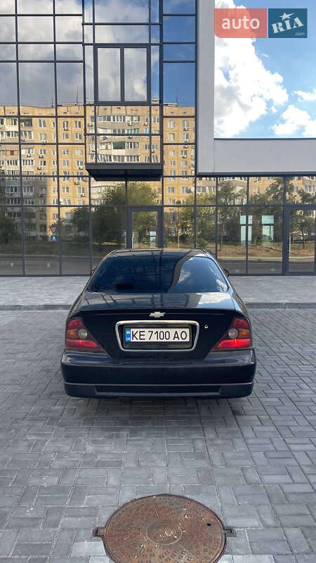 Седан Chevrolet Evanda 2005 в Днепре