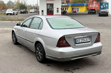 Седан Chevrolet Evanda 2005 в 