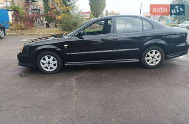 Седан Chevrolet Evanda 2006 в 