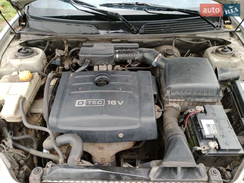 Седан Chevrolet Evanda 2005 в Киеве